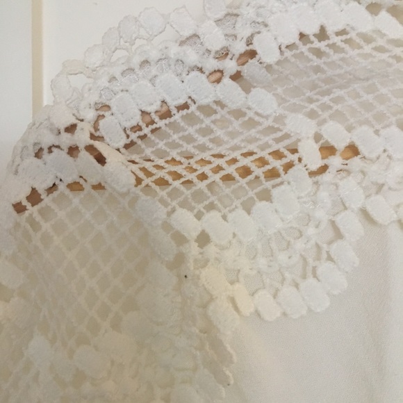 White lace romper - Picture 3 of 4